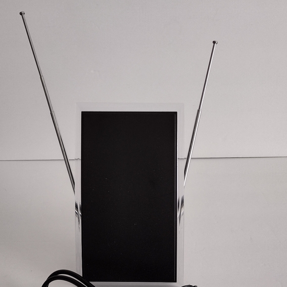 Indoor TV Antenna - Picture 2 of 4